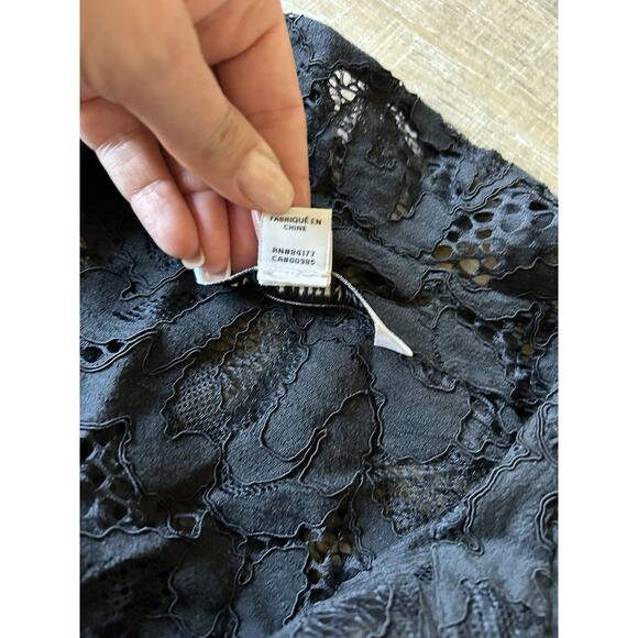 Diane von Furstenberg DVF Black Lace Blouse women's 6 Button Down Sheer LS - Picture 15 of 15
